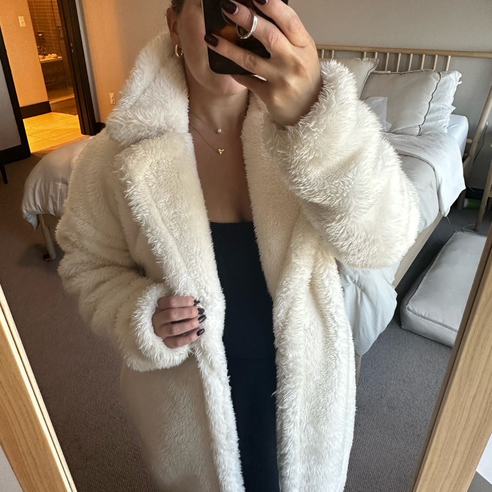 Oversized White Teddy Coat | Size M | Missguided